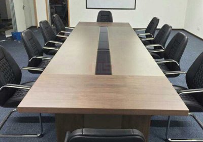 齐鲁软件园会议桌订购案例
